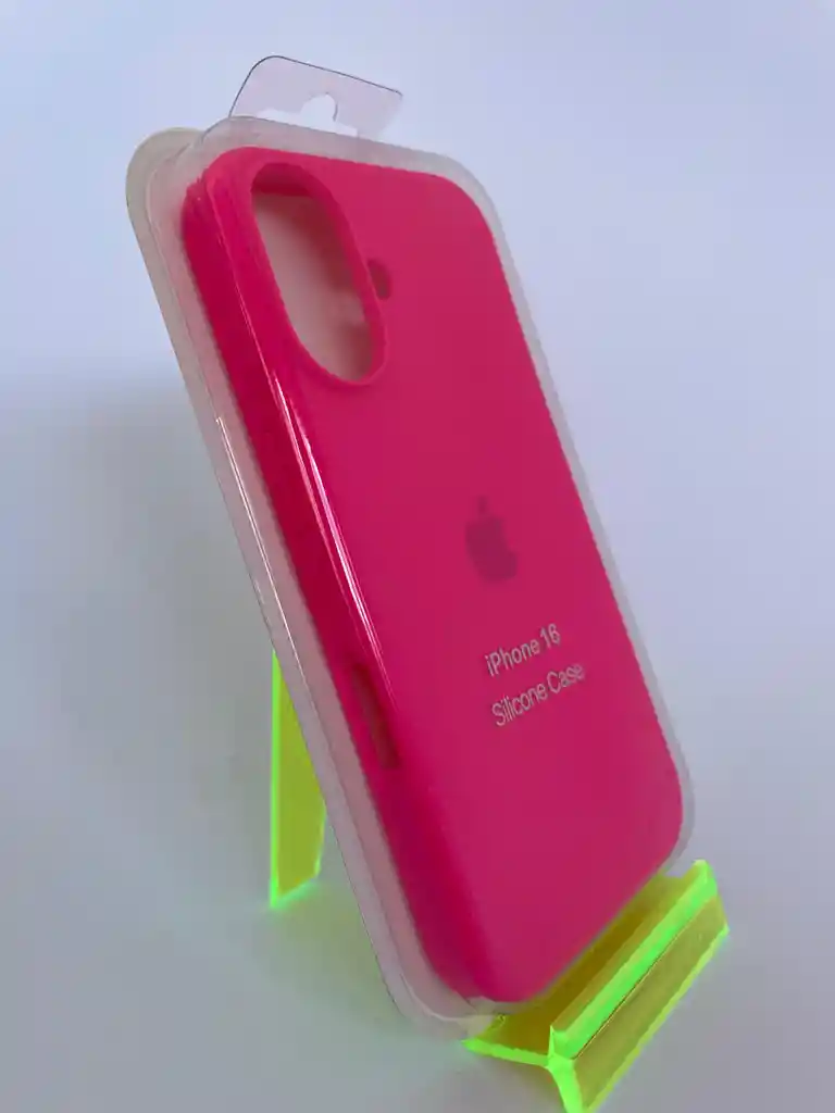 Silicon Case Iphone 16/fucsia