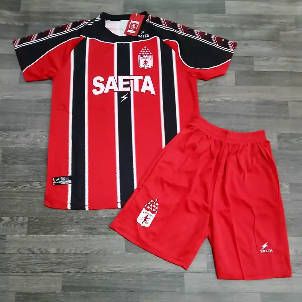 Uniforme América