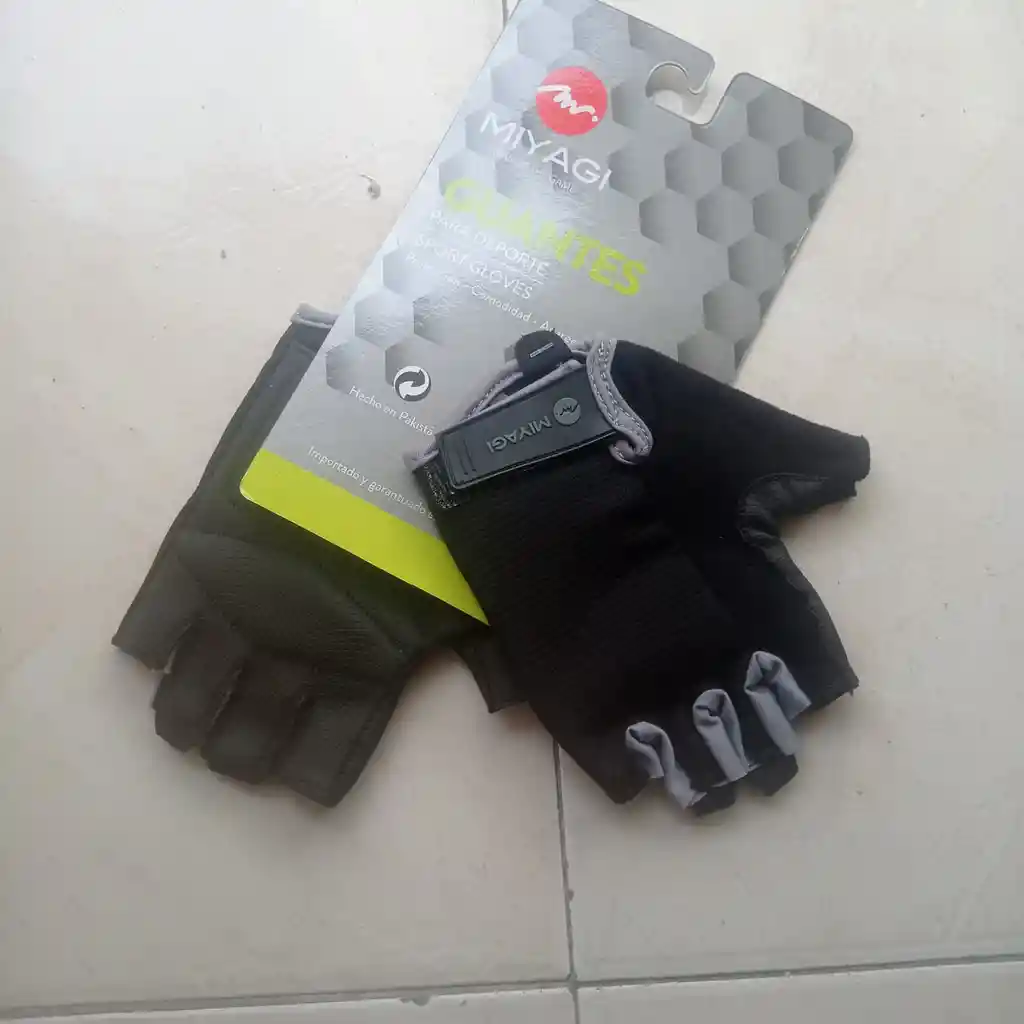 Guantes De Deporte Miyagi Negro Talla L