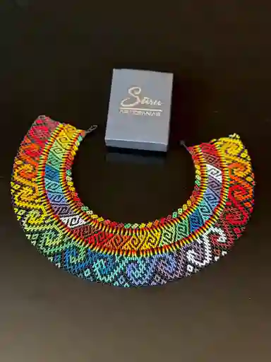 Collar Embera