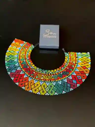 Collar Embera