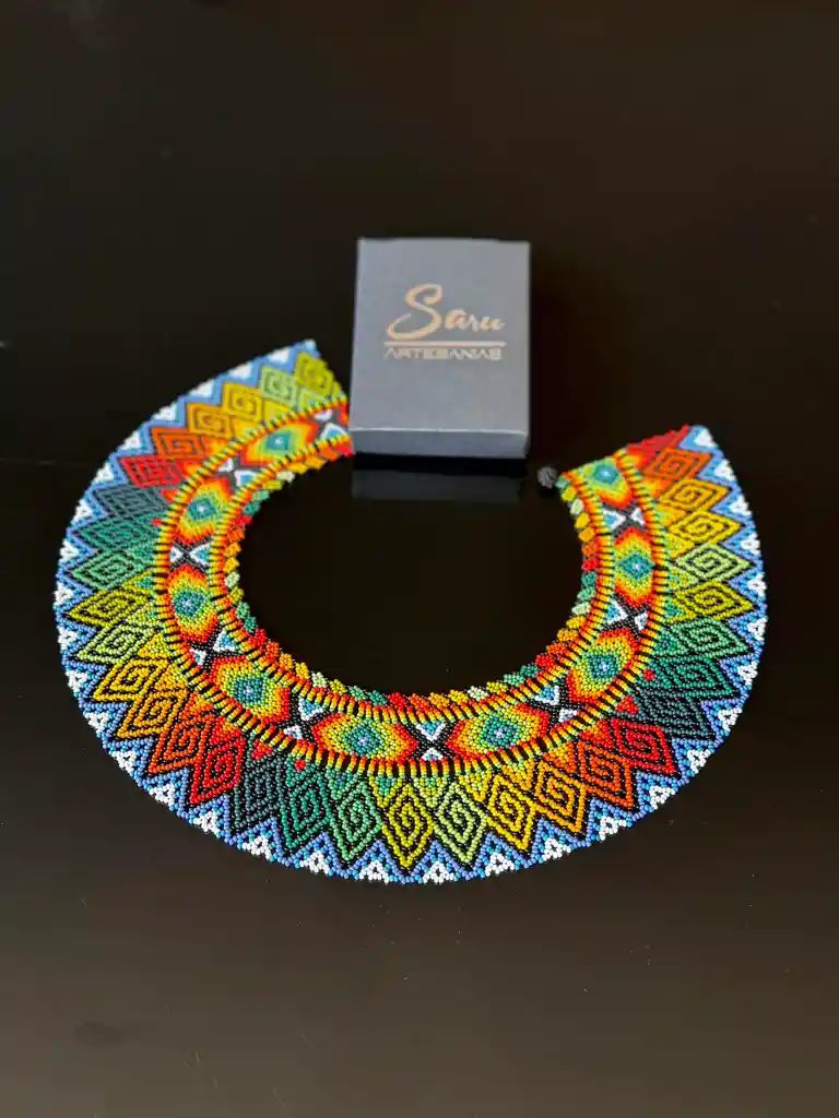 Collar Embera