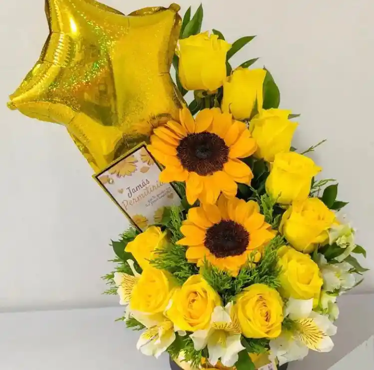 Arreglo Floral Con Rosas Amarillas Y Girasoles (ramo De Flores - Regalo Para Mujer -feliz Cumpleaños - Regalo Sorpresa)