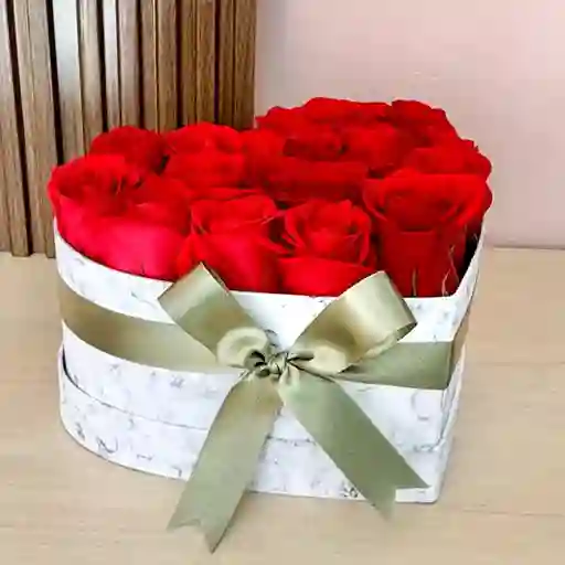 Caja Corazón Con Rosas Rojas