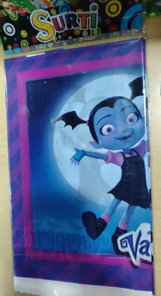 Mantel Temático Vampirina