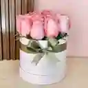 Caja Redonda Con Rosas Rosadas