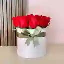 Caja Redonda Con Rosas Rojas