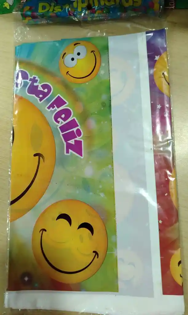 Mantel Temático De Emojis