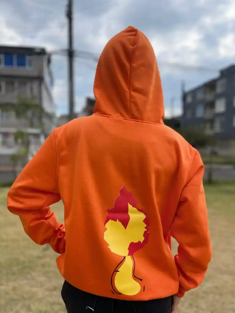 Buzo Unisex Charmander - Pokémon Talla 16