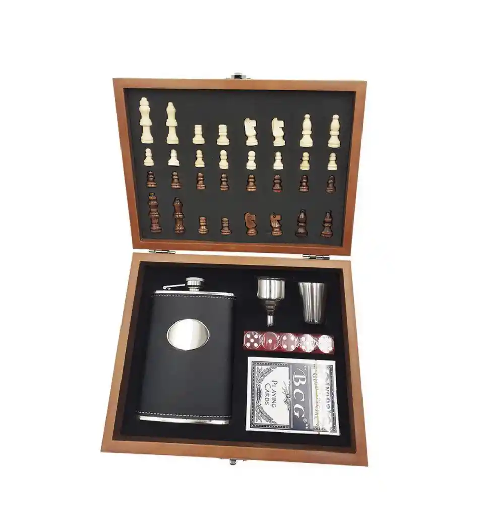 Whiskera Licorera 8oz + Juego Ajedrez Madera + Cartas + Copa