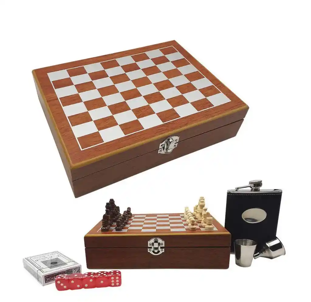 Whiskera Licorera 8oz + Juego Ajedrez Madera + Cartas + Copa