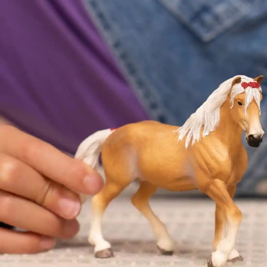 Figura Coleccionable Yegua Haflinger Pintada A Mano Schleich