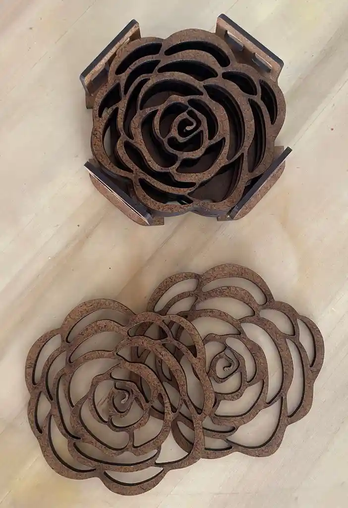 Portavasos Madera Artesanal Flor (6 Unidades)