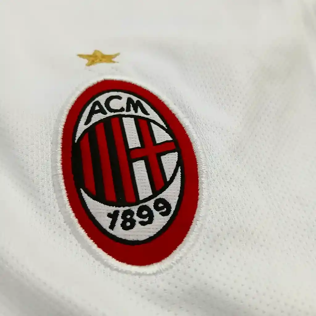 Uniforme Milan