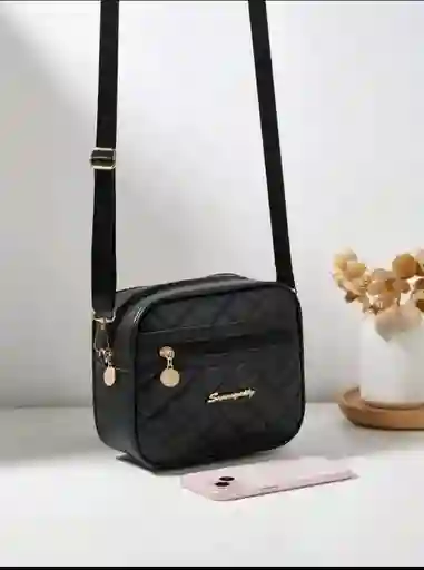 Hermoso Bolso Negro Con Compartimiento En La Parte De Adelante