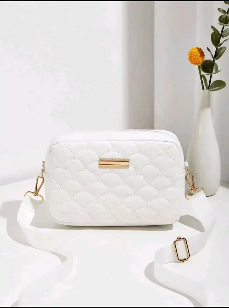 Hermoso Bolso Blanco Con Correa Ajustable