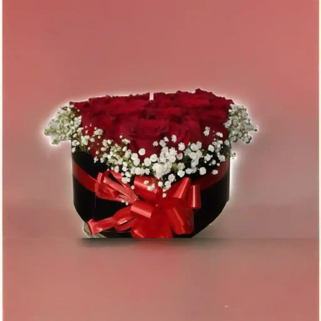 Corazón De Rosas Rojas Y Perla