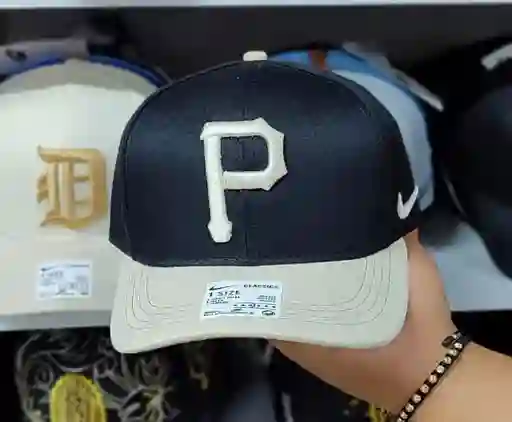 Gorra Pittsburgh Pirates Nike Negra Y Beige