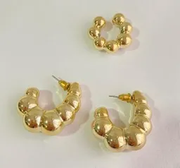 Set De Arete Y Earcuff Chunky Globitos Dorado Fantasia