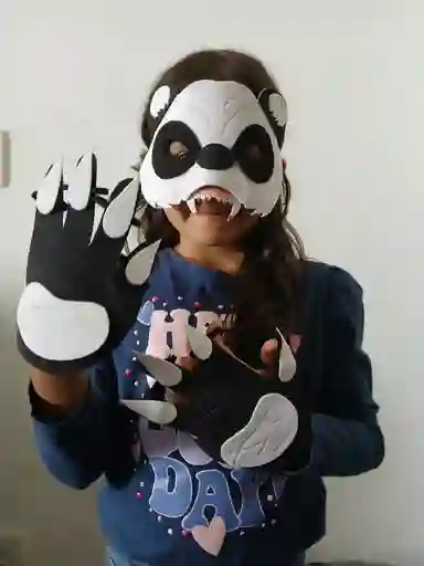 Mascara De Oso Panda En Foamy (cara Y Manos)
