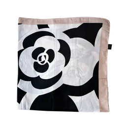 Pañoleta 90 Cm - Rosa Negra