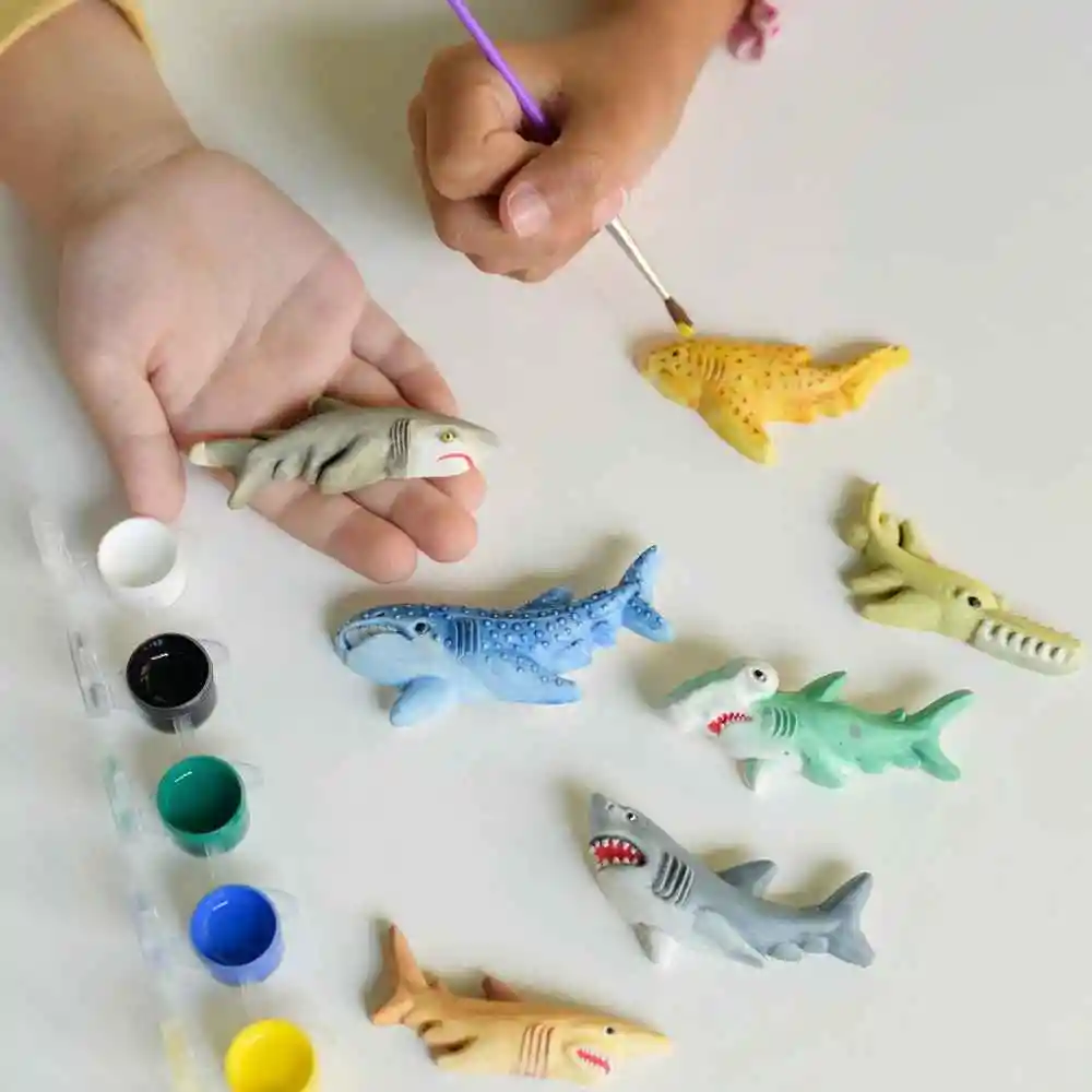 Kit Creativo Para Moldear Y Pintar Tiburones Para Niños