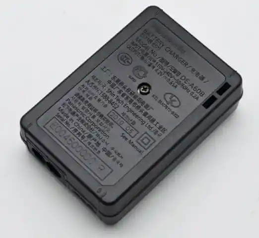 Cargador De Bateria Bcf10