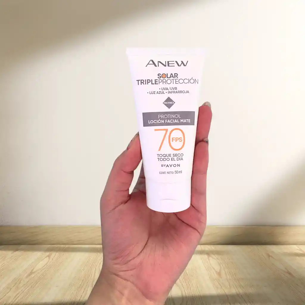 Protector Solar Facial Anew Solar Triple Protección Fps 70 - Sin Color Mate 50 Ml