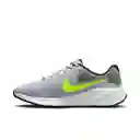 Nike Zapatos Revolution 7 Hombre Gris Talla 7.5 Ref: FB2207-002