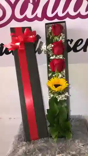 Caja Pequeña Con Rosas Y Girasol