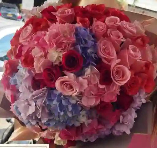 Mini Buchon Rosas Y Hortensia