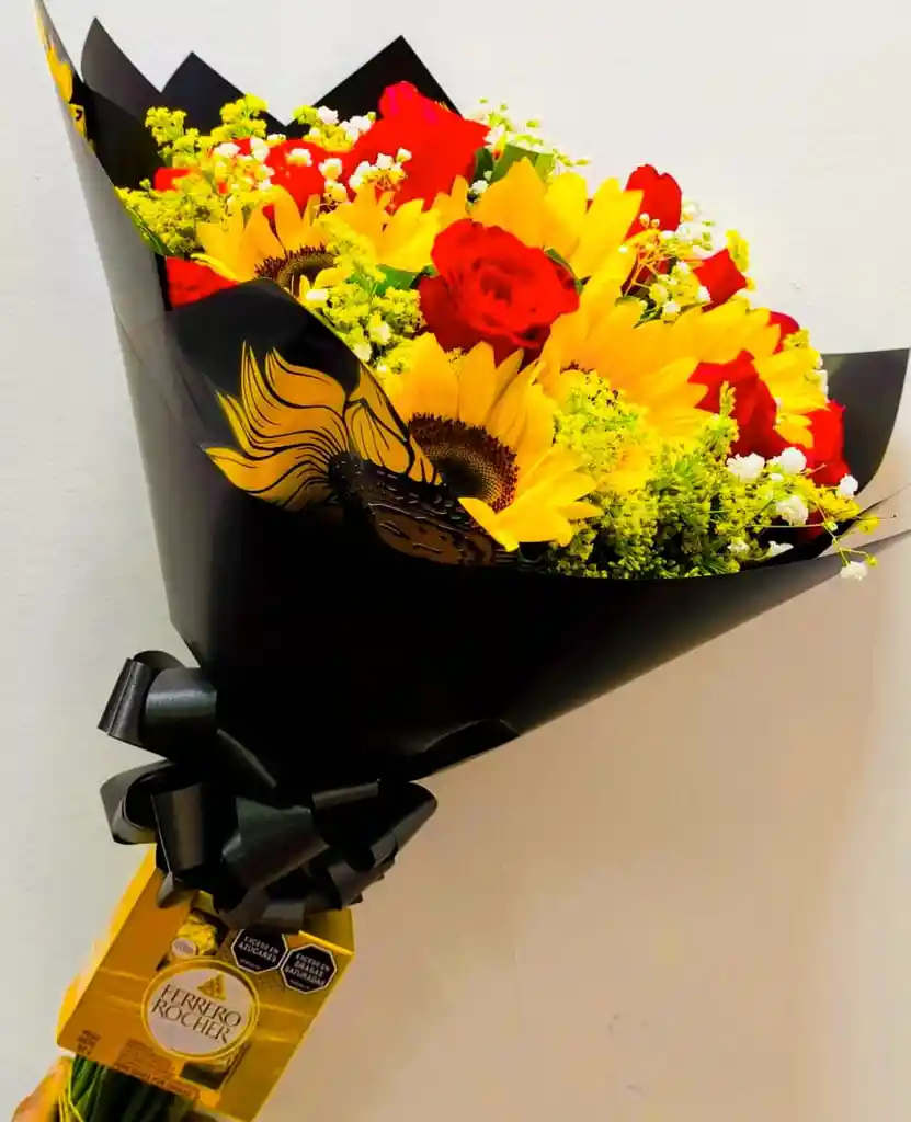 Bouquet De Rosas Y Girasoles