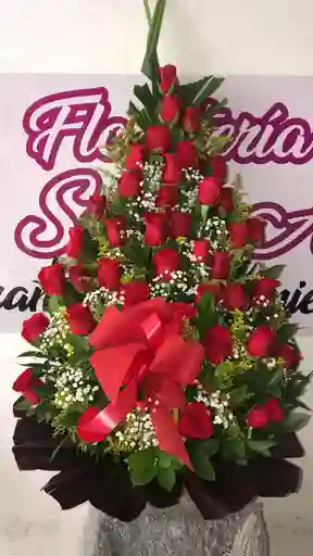 Ramo Grande De Rosas