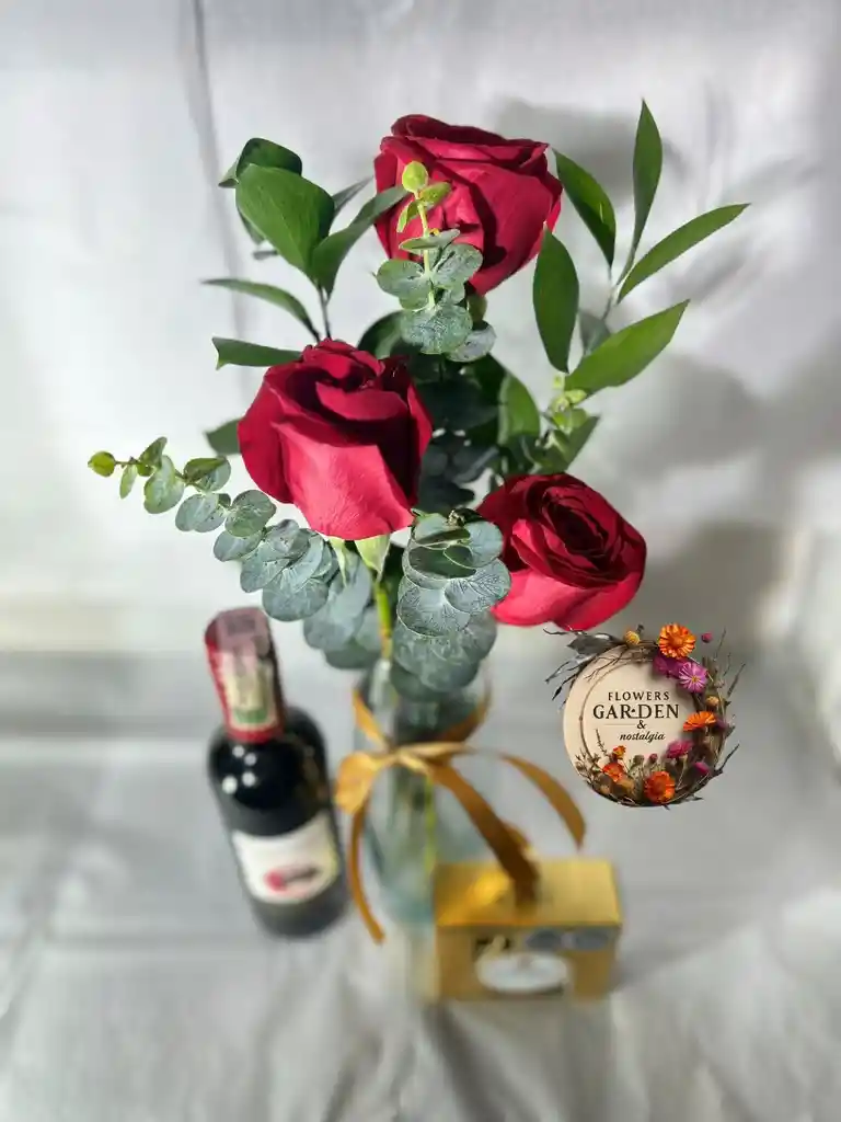 Rosas En Solitario Con Vino Gato Negro Una Noche Especial