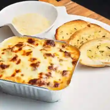 Lasagna Pollo Pesto + Bebida