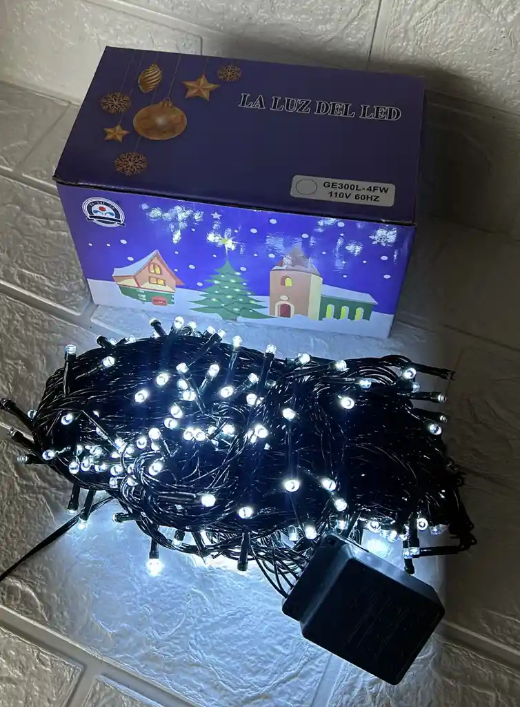 Luces De Navidad Lineal X300 Led Blanca Sin Continuacion Cable Verde