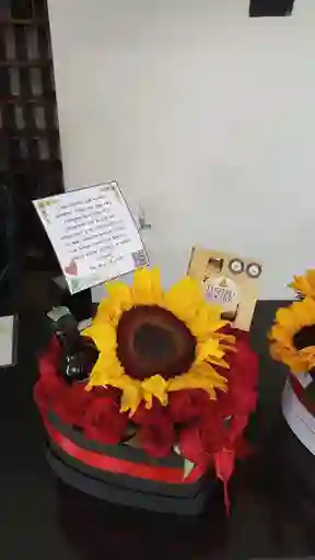 Caja Corazón Con Rosas