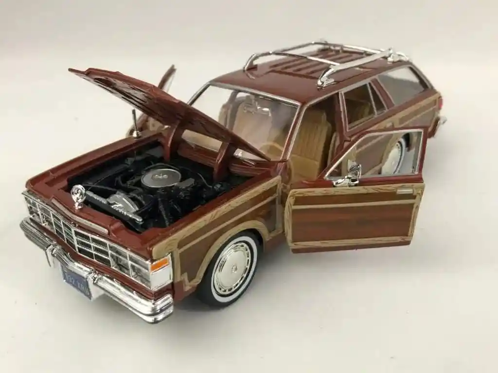 Carro Coleccionable Chrysler Lebaron Town Country Wagon 1979 Marrón Modelo Coche Juguete Fiesta Regalos, Colección