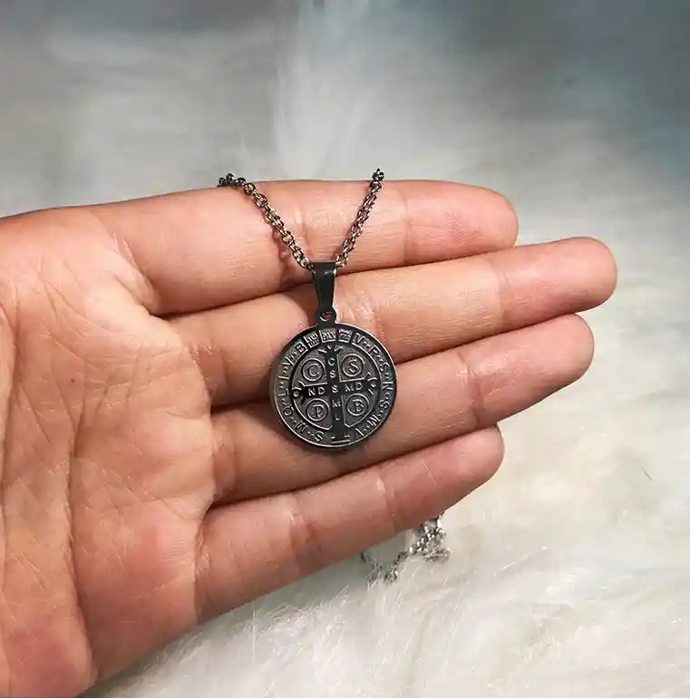 Collar Cadena Dije San Benito Para Mujer Hombre En Acero