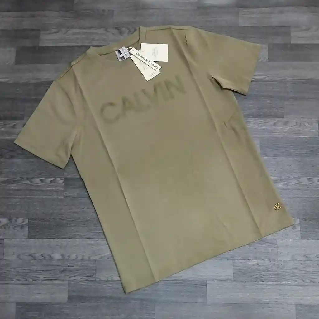 Camiseta Calkin Klein
