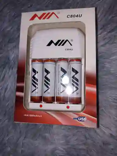 Pila Aa Recargable Con Cargador