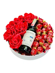 Regalo De Navidad - Corona De Chocolates, Vino Y Rosas Rojas - Regalo De Aguinaldos - Feliz Año Nuevo - Ancheta De Navidad - Ref 48