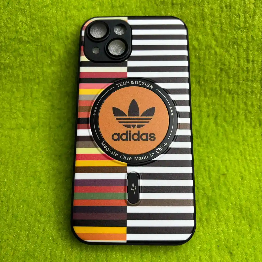 Forro Iphone 13 / 14 Diseño Adidas