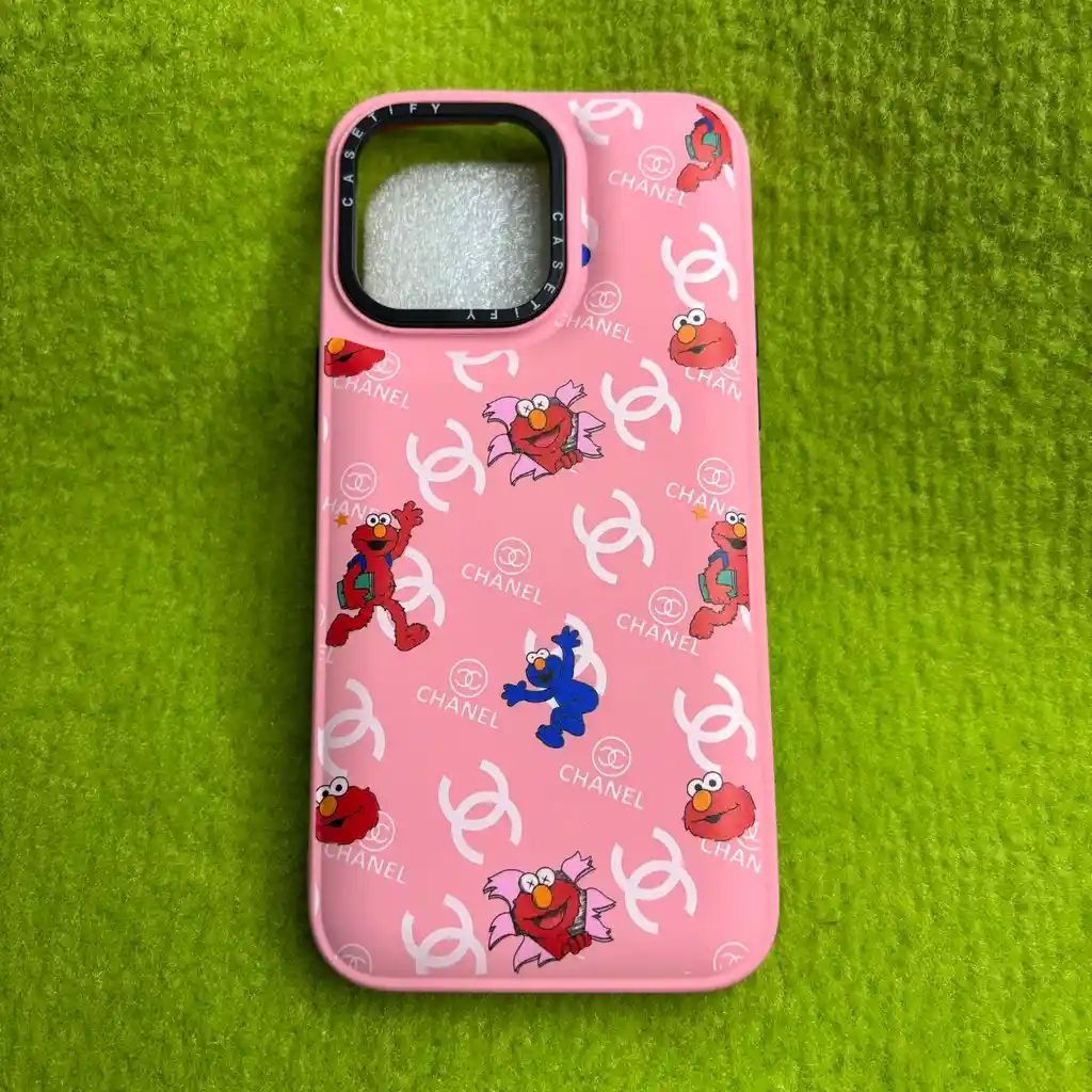 Forro Iphone 14 Pro Max / Chanel / Elmo