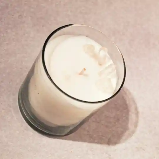 Vela Solara Cera Vegetal Aromatica Con Cuarzos Naturales
