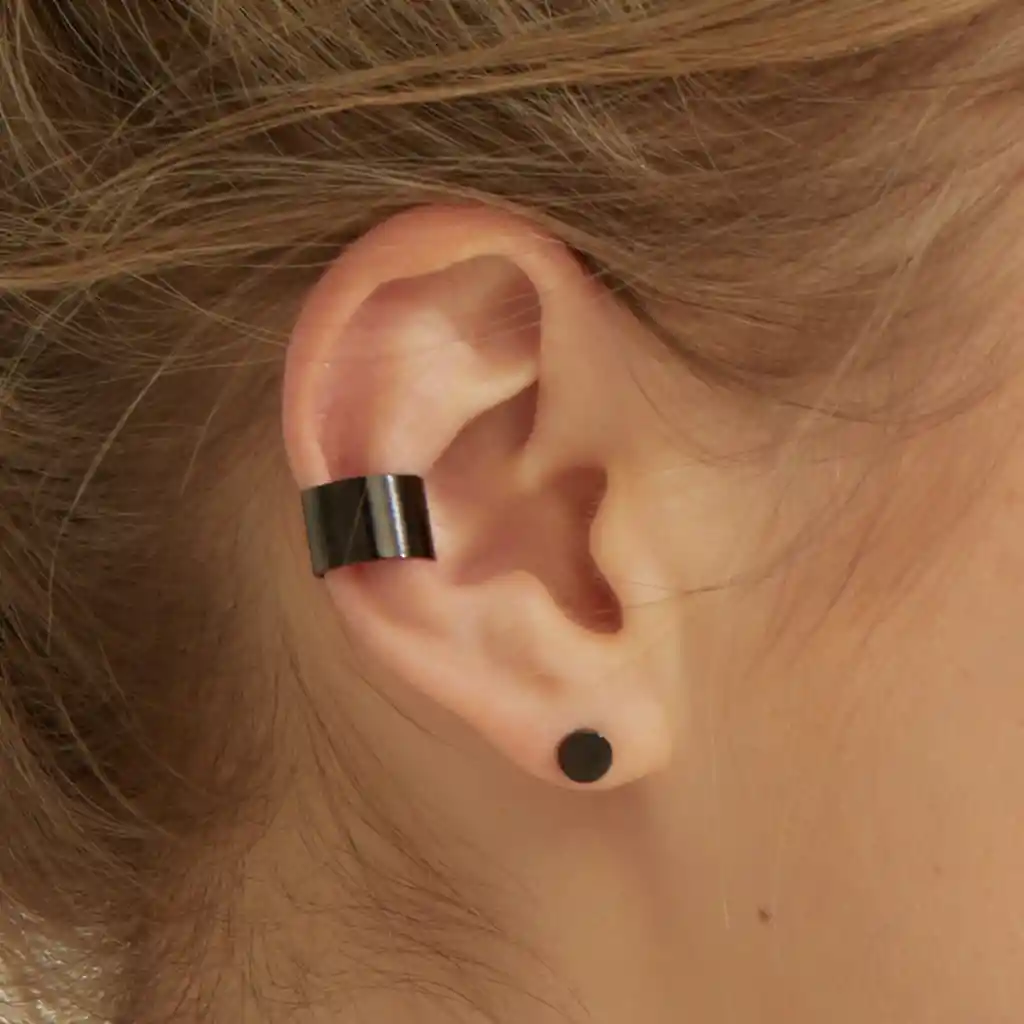 Earcuff Adore / Negro