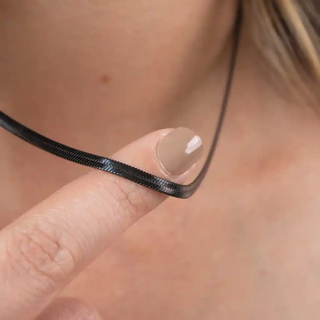 Collar Ophidia / Negro