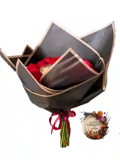 Ramo De Rosas "corazón De Fuego"