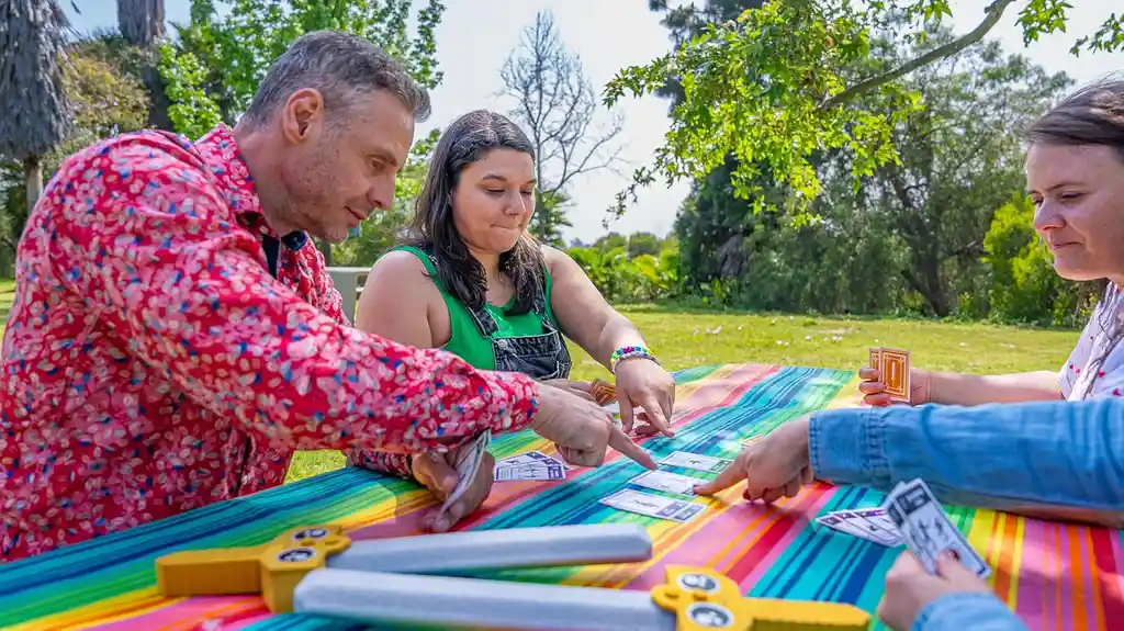 Juego De Mesa Exploding Kittens Para Niños Familia