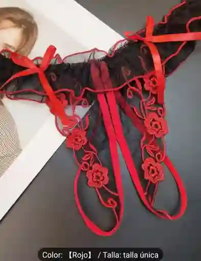 Tanga De Encaje Roja Con Abertura